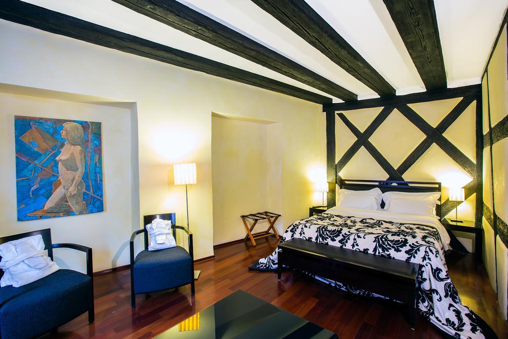 Le B. Suites, Chambres & Restaurant Ρικβίρ Εξωτερικό φωτογραφία